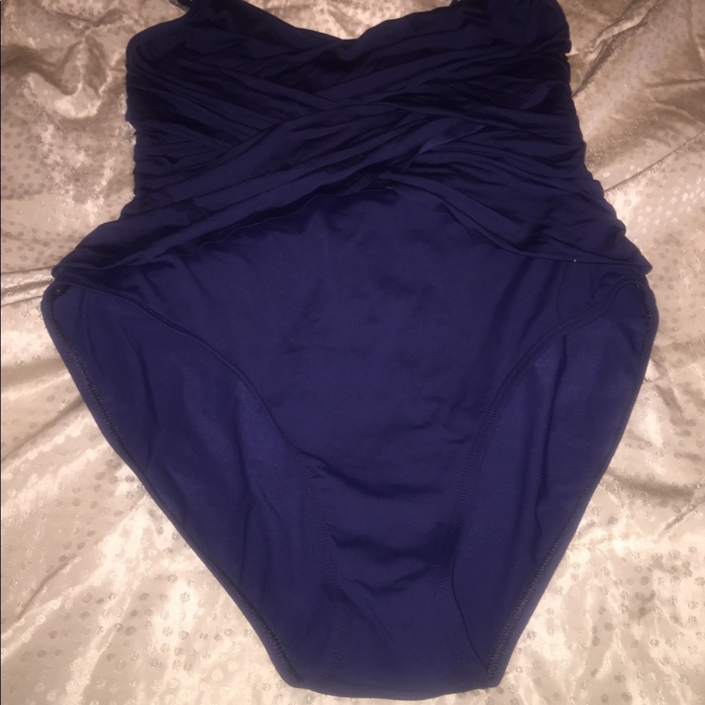 ONE PIECE SWIM SUIT -Never worn tried on once!